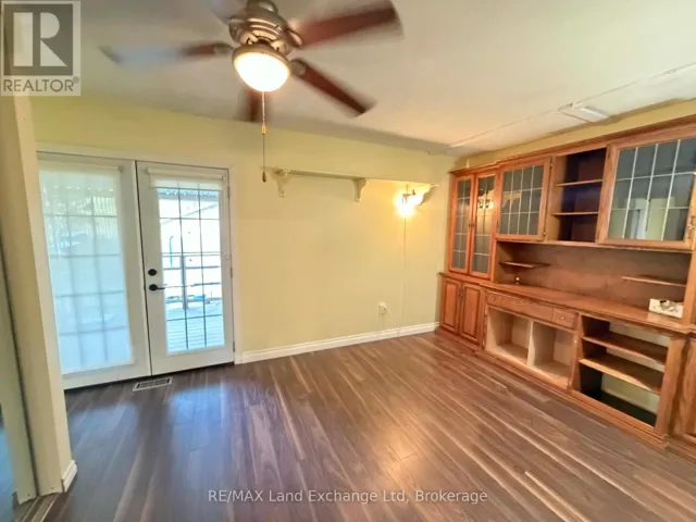 780