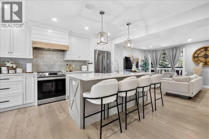 75 Shawglen Way SW, Calgary, Alberta T2Y1Y9