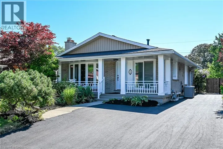 101 LOYALIST Drive, Hamilton, Ontario L8K4J5