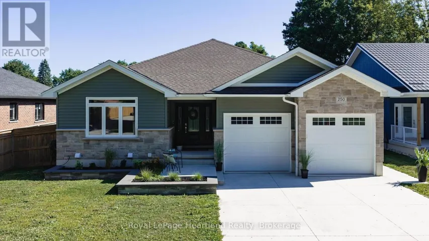 250 WELLINGTON STREET, North Huron (Blyth), Ontario N0M1H0