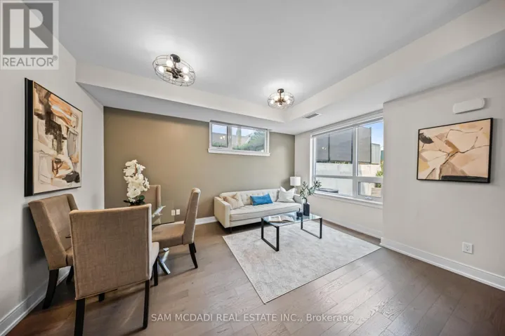 1 - 670 ATWATER AVENUE, Mississauga (Mineola), Ontario L5G0B6
