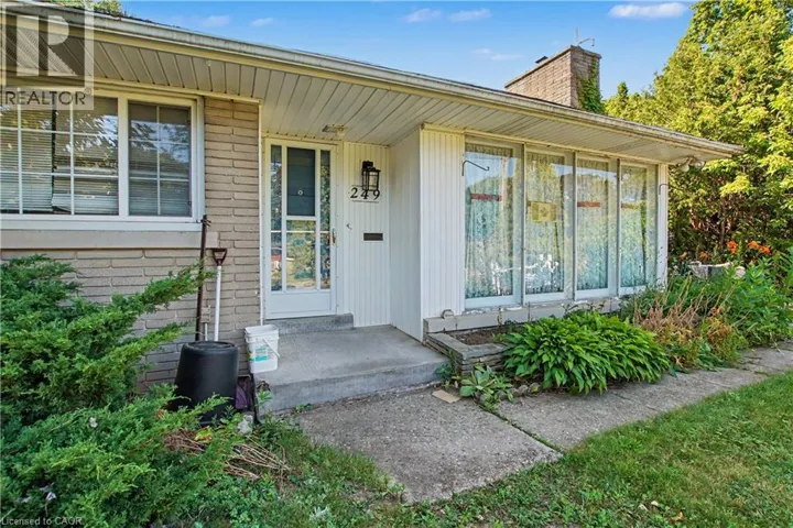 249 WOODHAVEN Road, Kitchener, Ontario N2C1V6