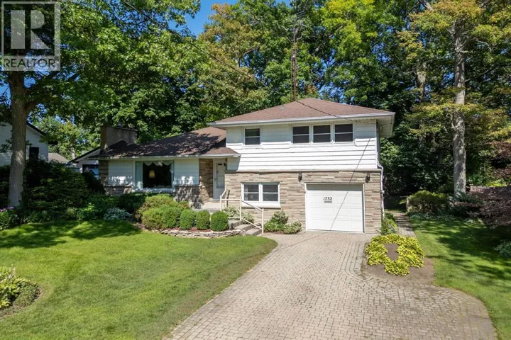 1732 Rutherglen CLOSE, Sarnia, Ontario N7S3R9