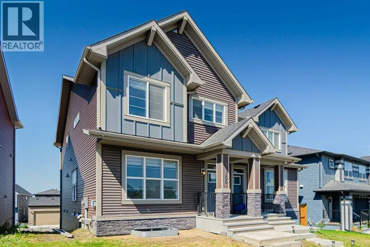 186 Aquila Drive NW, Calgary, Alberta T3R1Y5