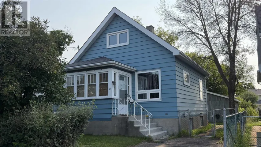 325 Ray Blvd, Thunder Bay, Ontario P7B4E5
