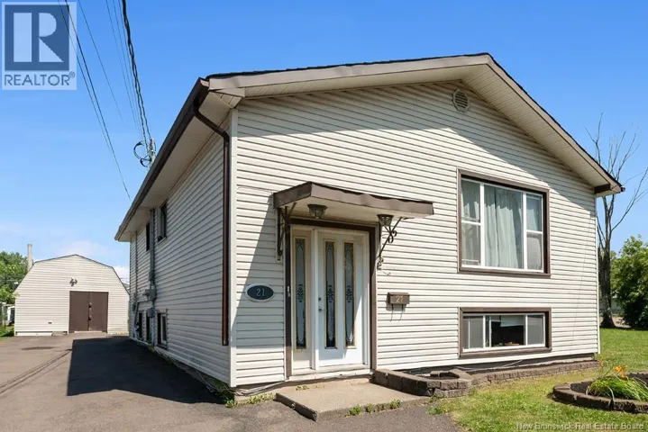 21 Spruce Street, Moncton, New Brunswick E1C7K1