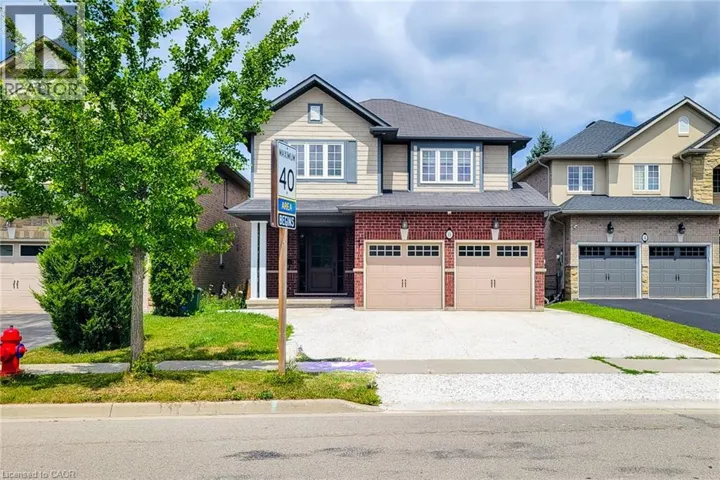 8 SECINARO Avenue, Ancaster, Ontario L9G0C6