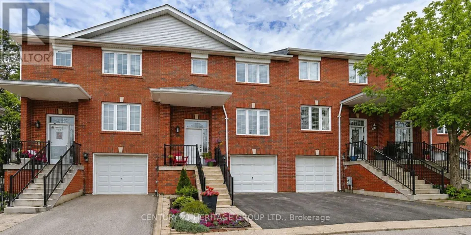 22 VILLAGE GREEN LANE, Bradford West Gwillimbury (Bradford), Ontario L3Z3E7
