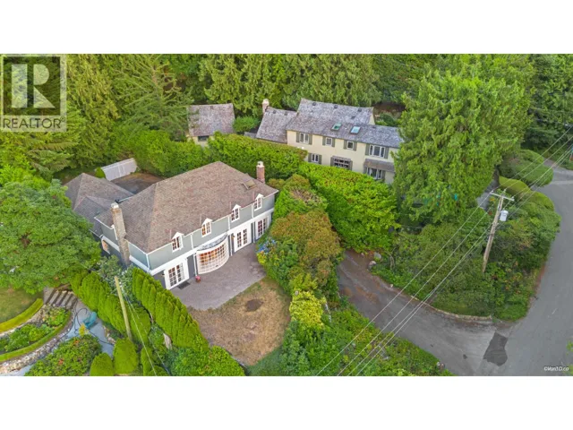 5384 KEW CLIFF ROAD, West Vancouver, British Columbia V7W1M2