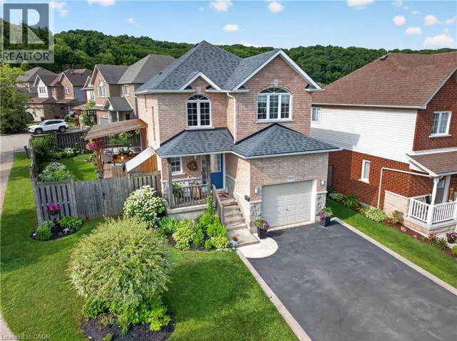 104 UDELL Way, Grimsby, Ontario L3M5N4