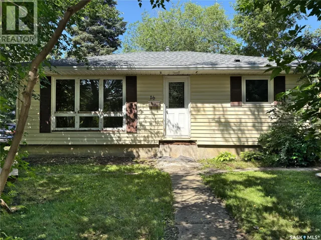 16 29th STREET E, Prince Albert, Saskatchewan S6V1Y2