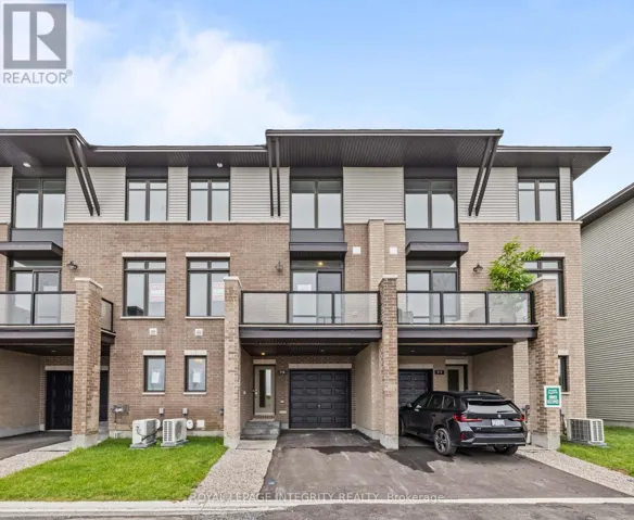 79 RAWAH PRIVATE W, Ottawa, Ontario K2S2N9