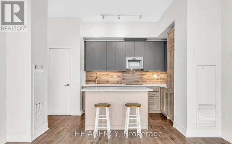 3707 - 2908 HIGHWAY 7, Vaughan (Concord), Ontario L4K0K5
