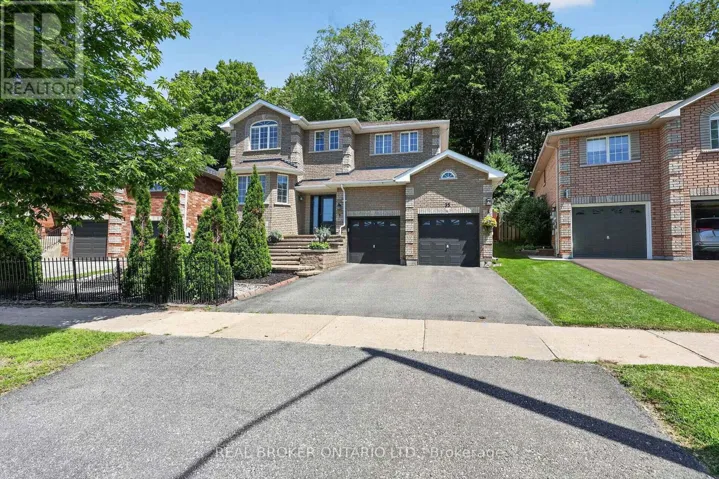 35 BLOOM CRESCENT, Barrie (Ardagh), Ontario L4N0S8