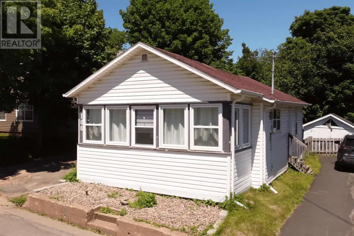 106 Spring Park Road, Charlottetown, Prince Edward Island C1A3Y4