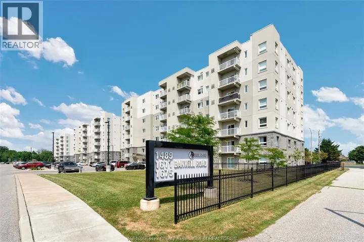 1675 BANWELL ROAD Unit# 705, Windsor, Ontario N8P0G6