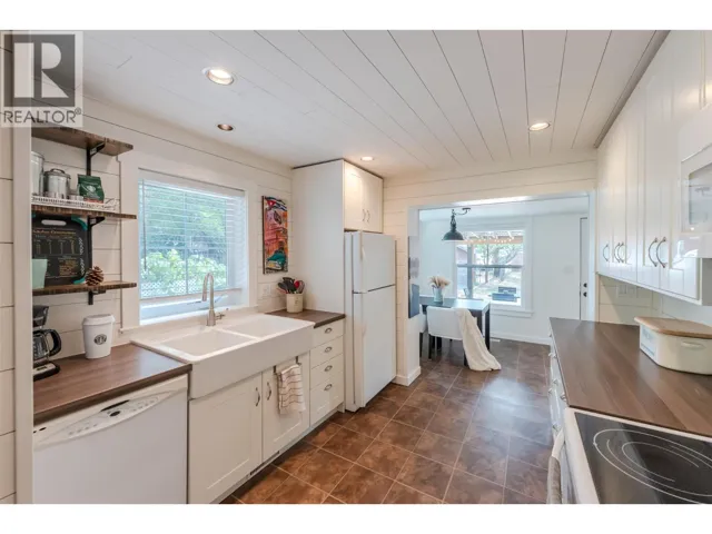 9705 SARGEANT Street, Summerland, British Columbia V0H1Z3