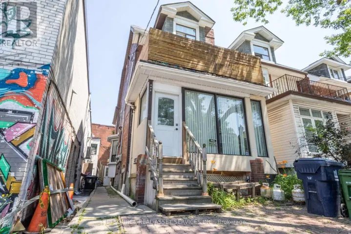 2 - 693 EUCLID AVENUE, Toronto (Palmerston-Little Italy), Ontario M6G2T8