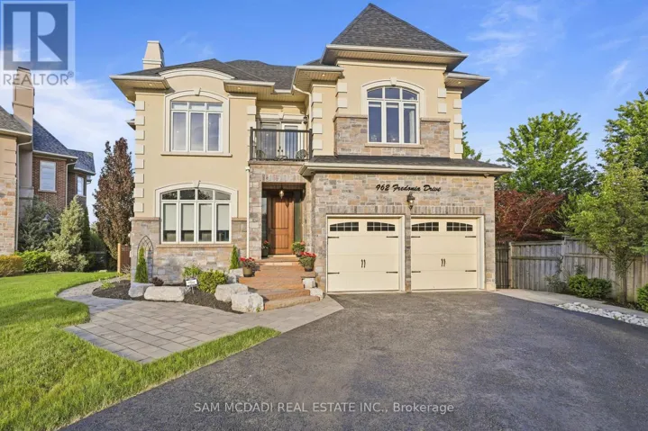 BSMT - 962 FREDONIA DRIVE, Mississauga (Erindale), Ontario L5C2W4