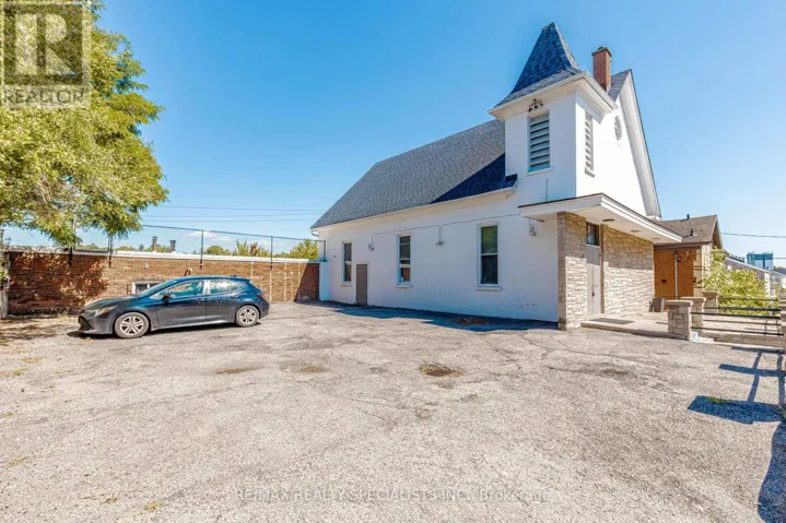 37 WELLINGTON STREET, Cambridge, Ontario N1R3Y6