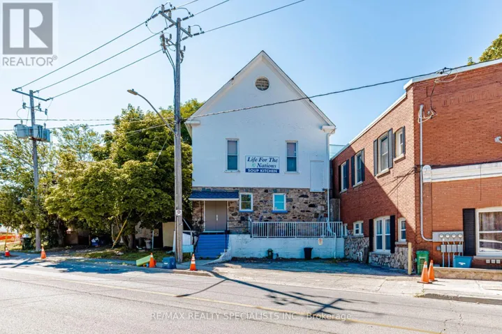37 WELLINGTON STREET, Cambridge, Ontario N1R3Y6