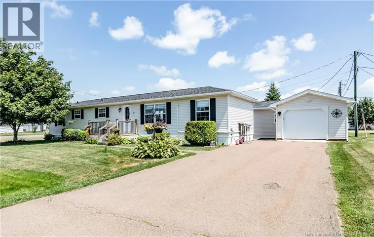2 Corino, Moncton, New Brunswick E1H2V6