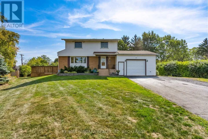 28 THORNCREST ROAD, Port Colborne (Main Street), Ontario L3K5C6