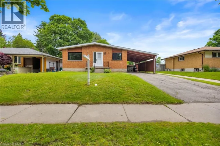 72 MASSEY Avenue, Kitchener, Ontario N2C1M3