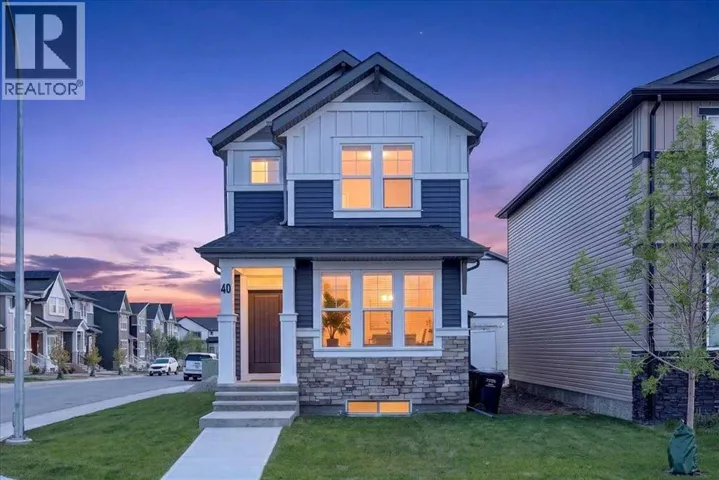 40 Amblefield View NW, Calgary, Alberta T3P2B9