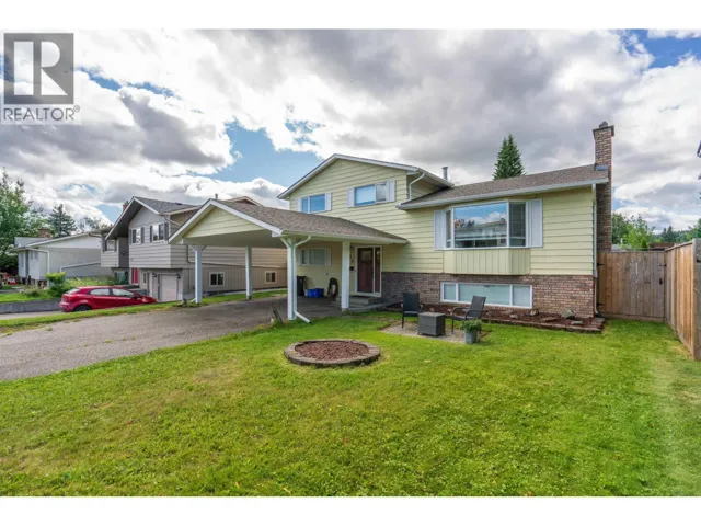 389 NEFF CRESCENT, Prince George, British Columbia V2M6M8