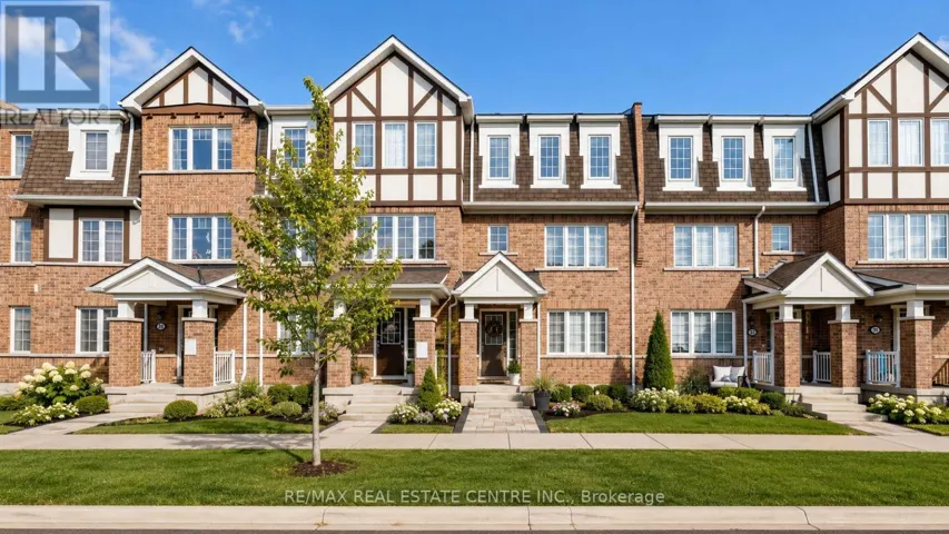 32 BLUEGILL CRESCENT, Whitby (Lynde Creek), Ontario L1P0E4
