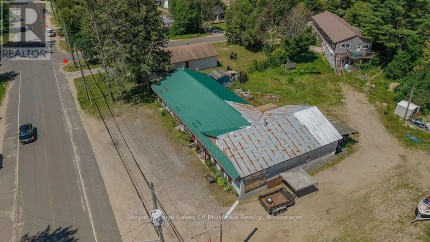 3 LENA STREET, Lake of Bays (Mclean), Ontario P0B1A0