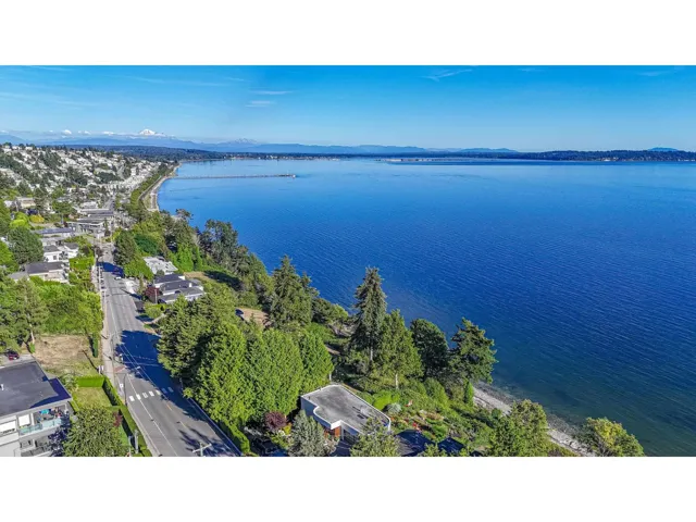 14249 MARINE DRIVE, White Rock, British Columbia V4B1A9