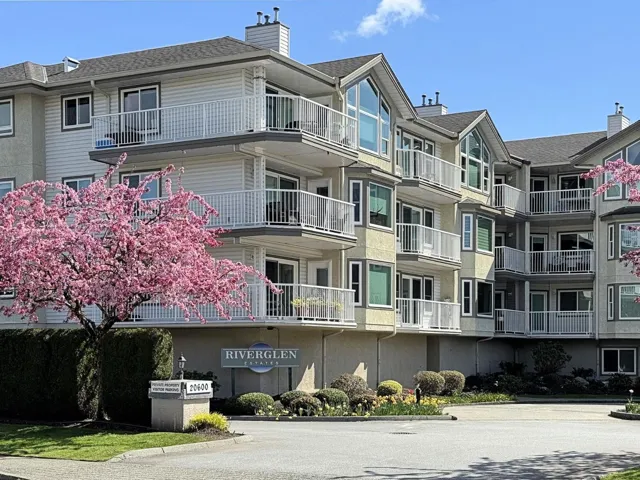 118 20600 53A AVENUE, Langley, British Columbia V3A8C2