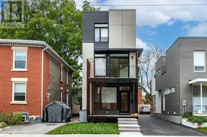 88B HAMILTON AVENUE N, Ottawa, Ontario K1Y1B9