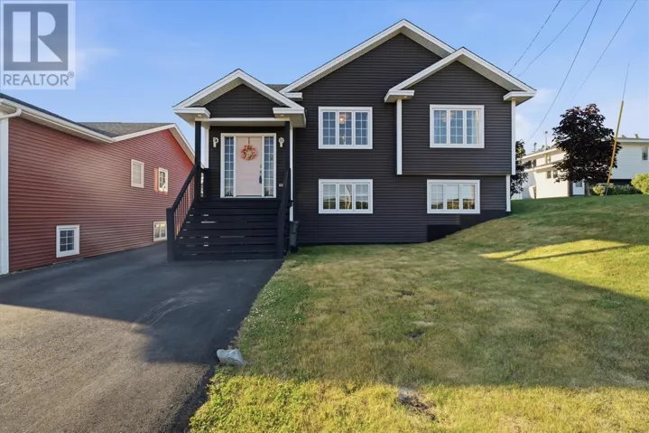 17 Lawlors Road, Paradise, Newfoundland & Labrador A1L3P1