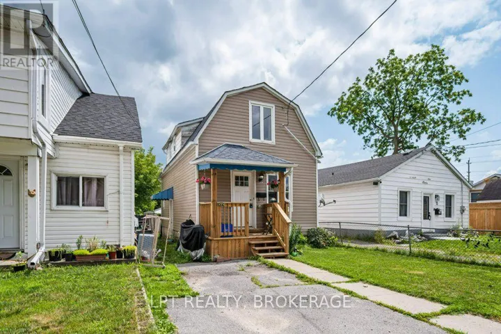 13 KINGSCOURT AVENUE, Kingston (East of Sir John A. Blvd), Ontario K7K4N6