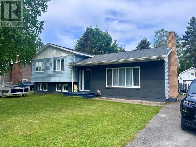 4 Elmwood Crescent, Pasadena, Newfoundland & Labrador A0L1K0