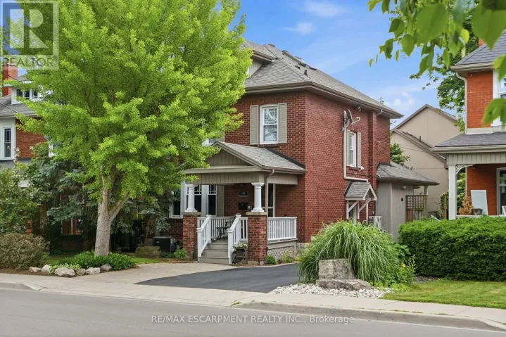 2116 CAROLINE STREET, Burlington (Brant), Ontario L7R1L8