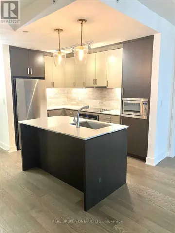 335 - 1575 LAKESHORE ROAD W, Mississauga (Clarkson), Ontario L5J1J4