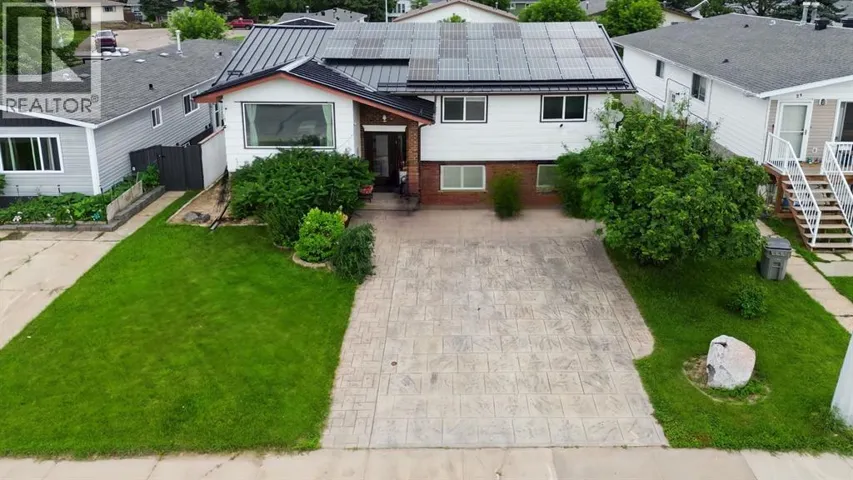 25 Wedow Drive, Whitecourt, Alberta T7S1B6