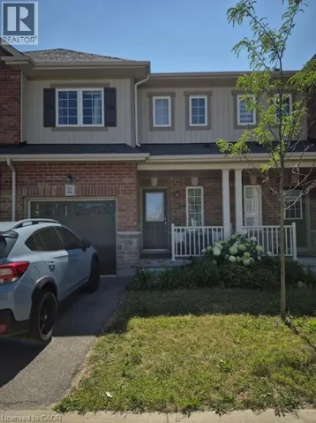 32 DEWBERRY Drive, Kitchener, Ontario N2B0A9