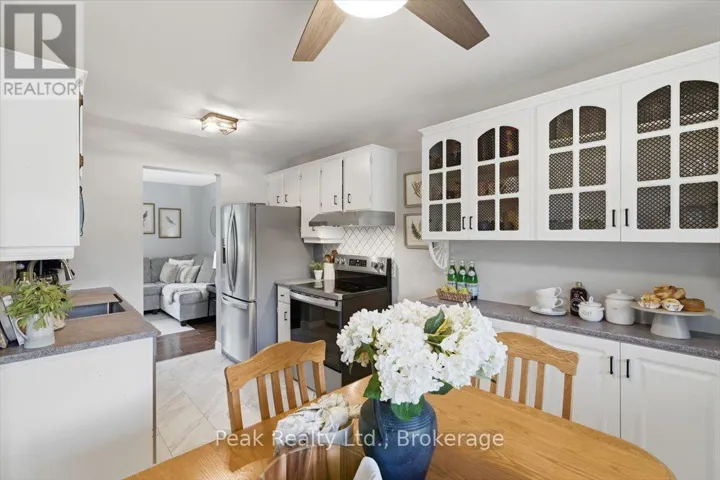 1673 APPLEWOOD CRESCENT, Peterborough (Monaghan Ward 2), Ontario K9K1N3