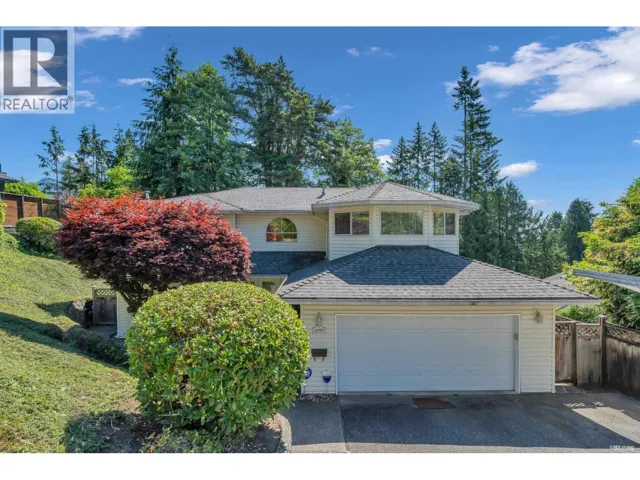 3898 FROMME ROAD, North Vancouver, British Columbia V7K2G2