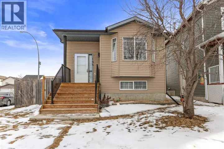 102 Martin Crossing Grove NE, Calgary, Alberta T3J3M5