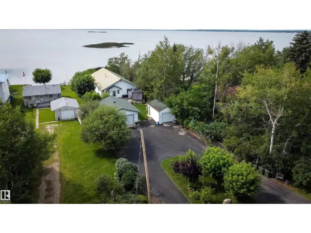 4740 SUNSET DR, Rural Lac Ste. Anne County, Alberta T0E0A0