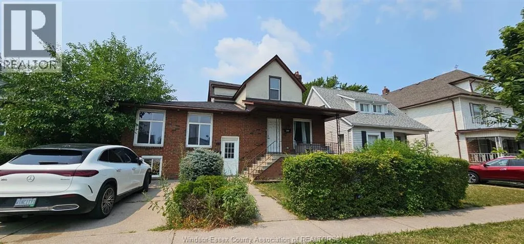 1141 HOWARD Unit# UPPER, Windsor, Ontario N9A1S6