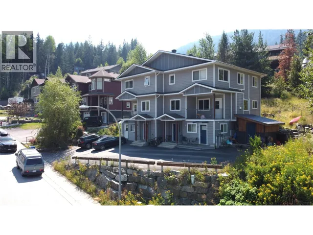 2410 Perrier Lane Unit# A, Nelson, British Columbia V1L7C3