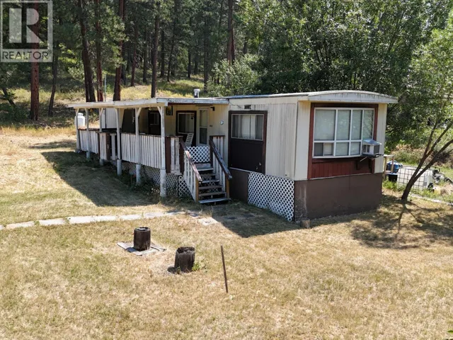 6294 Ash Road, Wasa, British Columbia V0B2K0