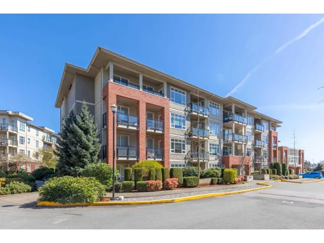 B401 20211 66 AVENUE, Langley, British Columbia V2Y0L4